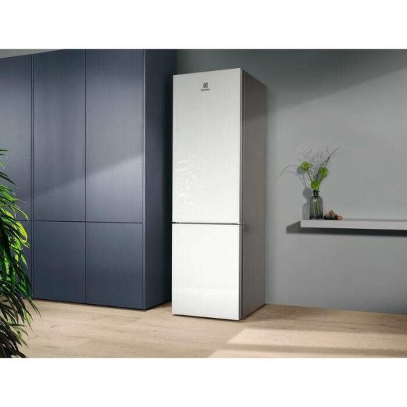 Electrolux LNT7ME34G1 Hűtőszekrény, hűtőgép